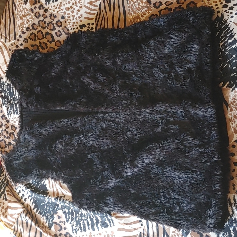 ✅Faux Fur Vest